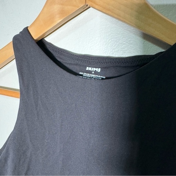 NWT SKIMS FITS EVERYBODY HIGH NECK BODYSUIT M - Picture 5 of 7